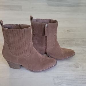 Women's Tan Suede Ankle Boots